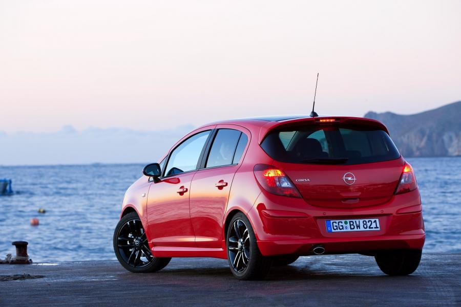  Opel Corsa 2010 года  (фото 5 из 11)